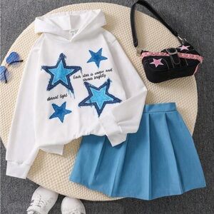It’s a star blue and white outfit for all of you
